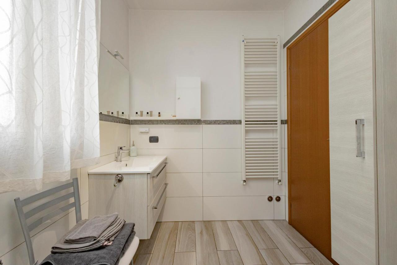 Appartamento Bomboniera Milano Zona Rho Fiera - Bilocale 70Mq Senago Esterno foto
