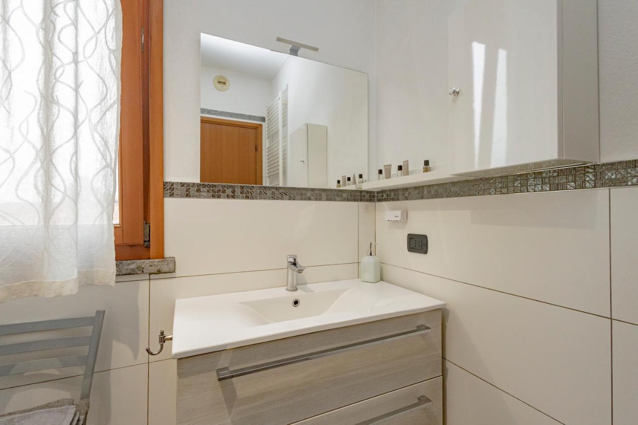 Appartamento Bomboniera Milano Zona Rho Fiera - Bilocale 70Mq Senago Esterno foto