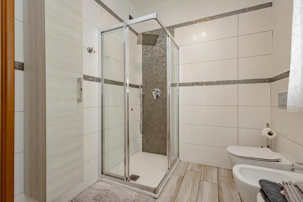 Appartamento Bomboniera Milano Zona Rho Fiera - Bilocale 70Mq Senago Esterno foto